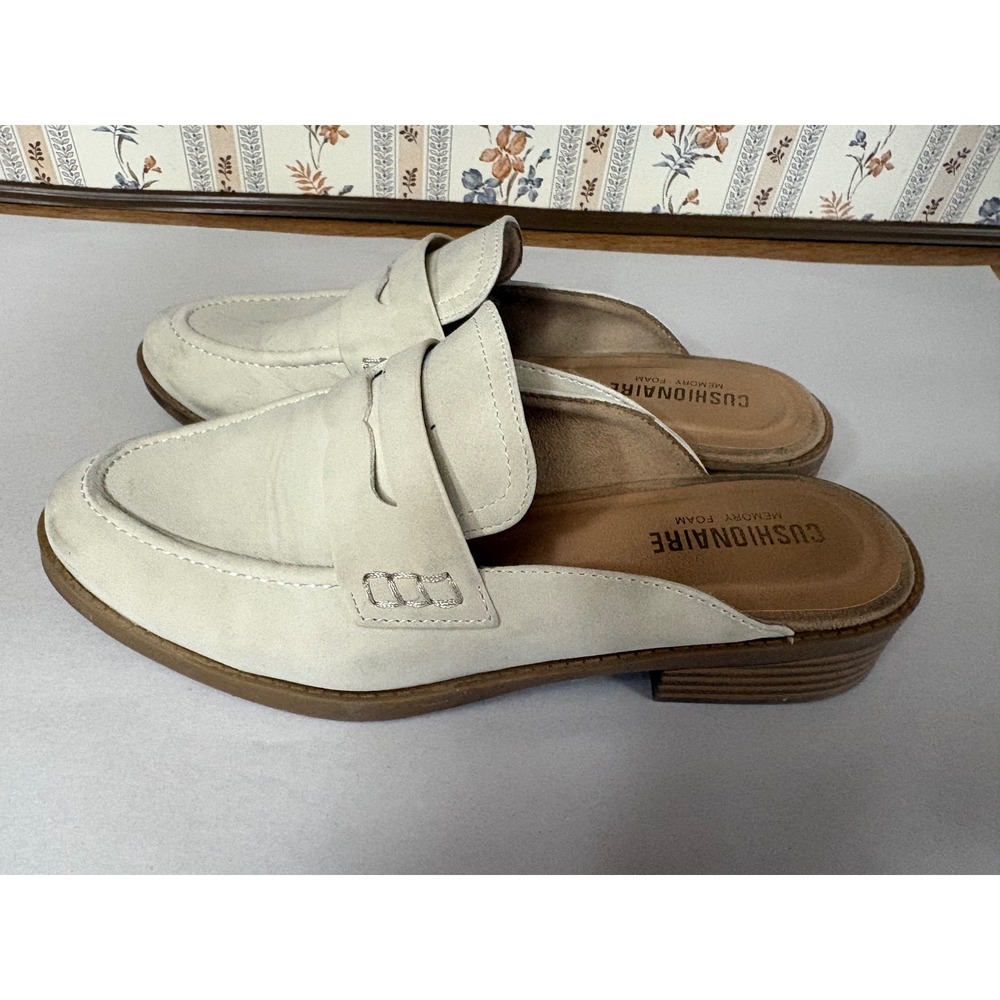 Cushionaire Womens Memory Foam Mule Loafers Cream Faux Suede‎ Size 7W - Picture 9 of 10
